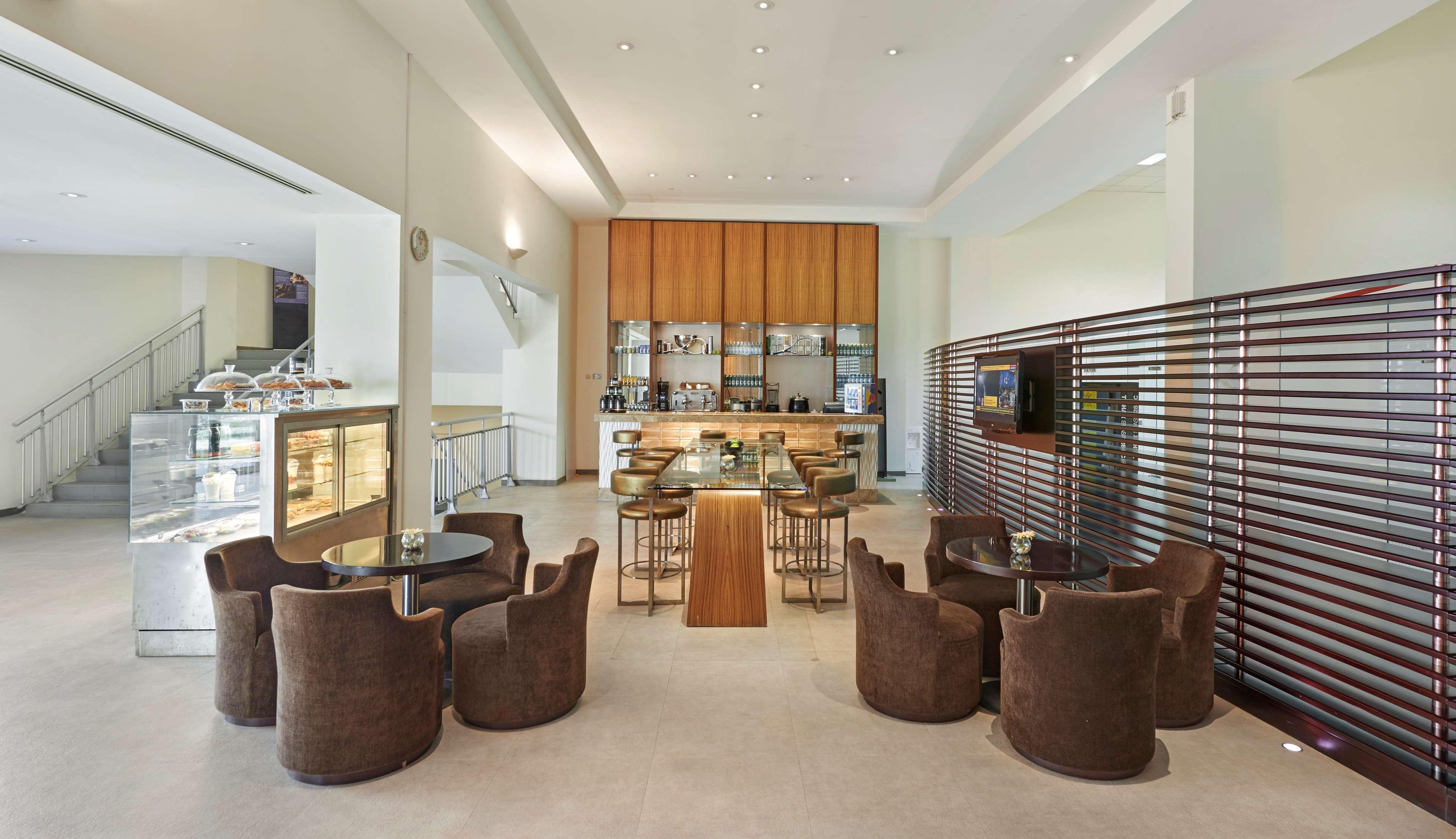 Hyatt Regency Baku Hotel Екстериор снимка